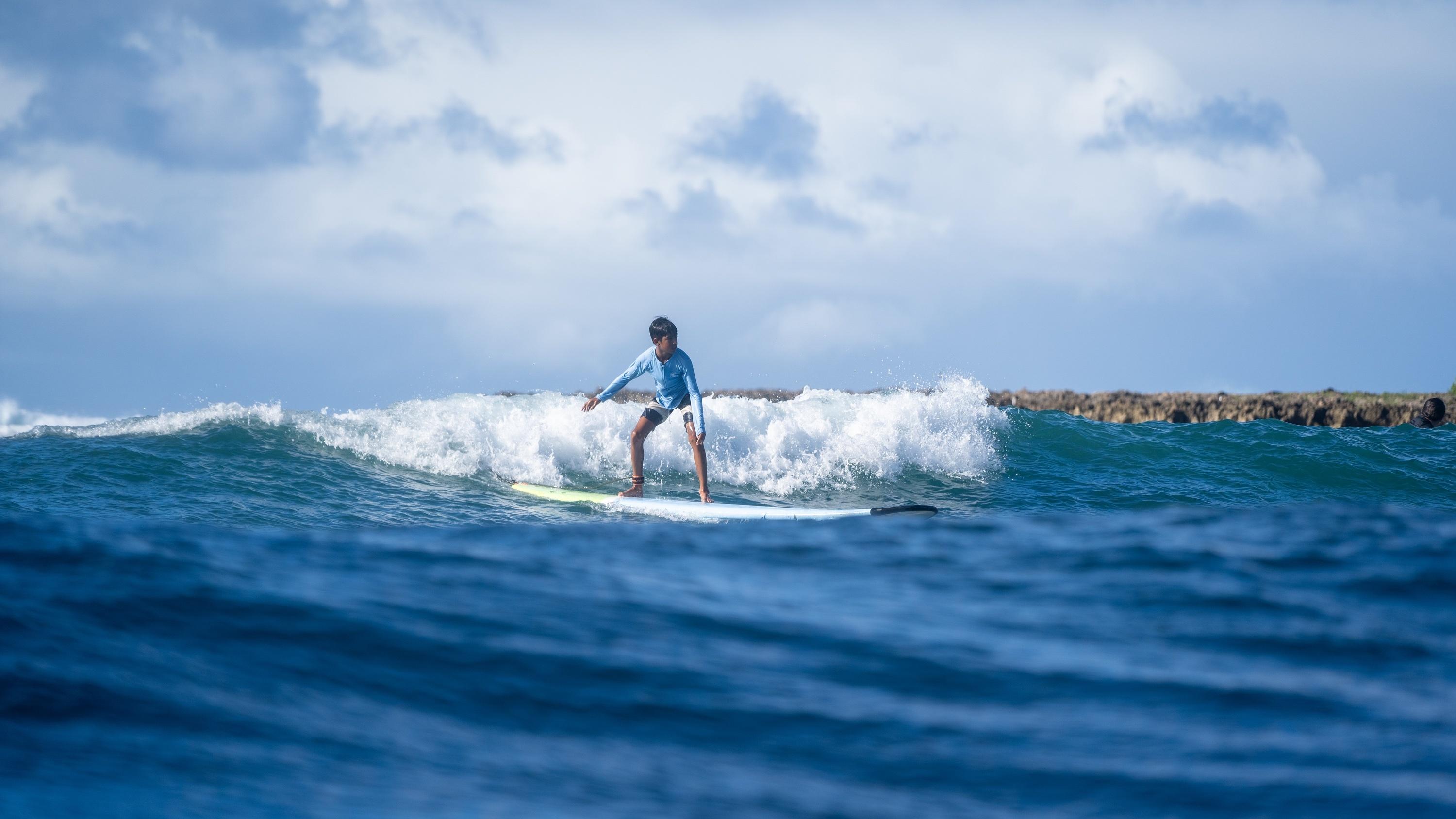 carousel-hero-element image-3